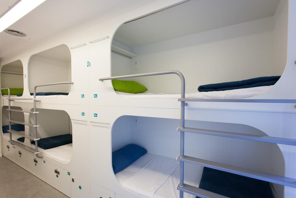Dream Cube Hostel Barcelona Hostelové postele fotografie